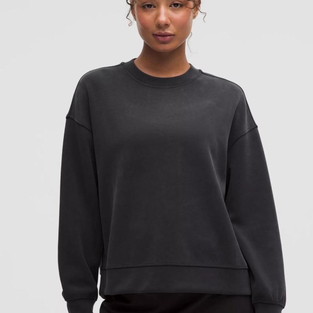 Softstreme Crewneck Oversized Pullover black crew neck sweatshirt